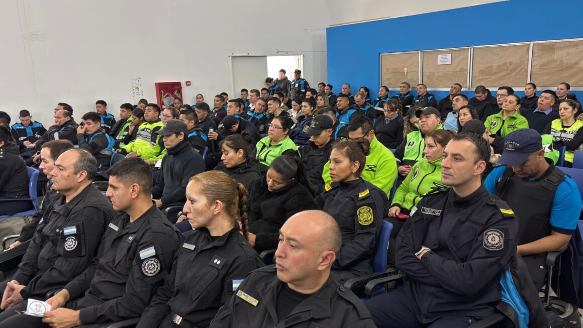 Representantes de fuerzas de seguridad se capacitaron en Trata de Personas en Comodoro Rivadavia