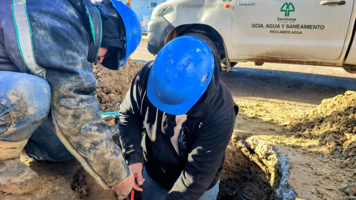 Renovación de conexión domiciliaria de agua potable.