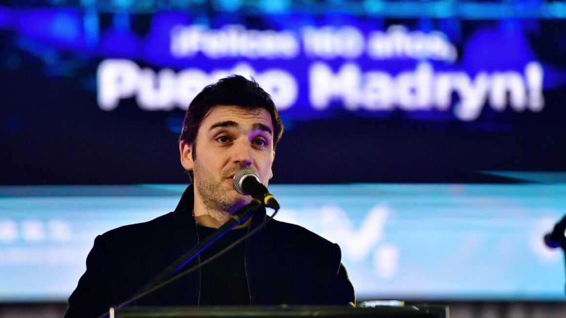 Torres en el 160° aniversario de Puerto Madryn: “Con una mirada federal, vamos a seguir exigiendo lo que le corresponde a Chubut”
