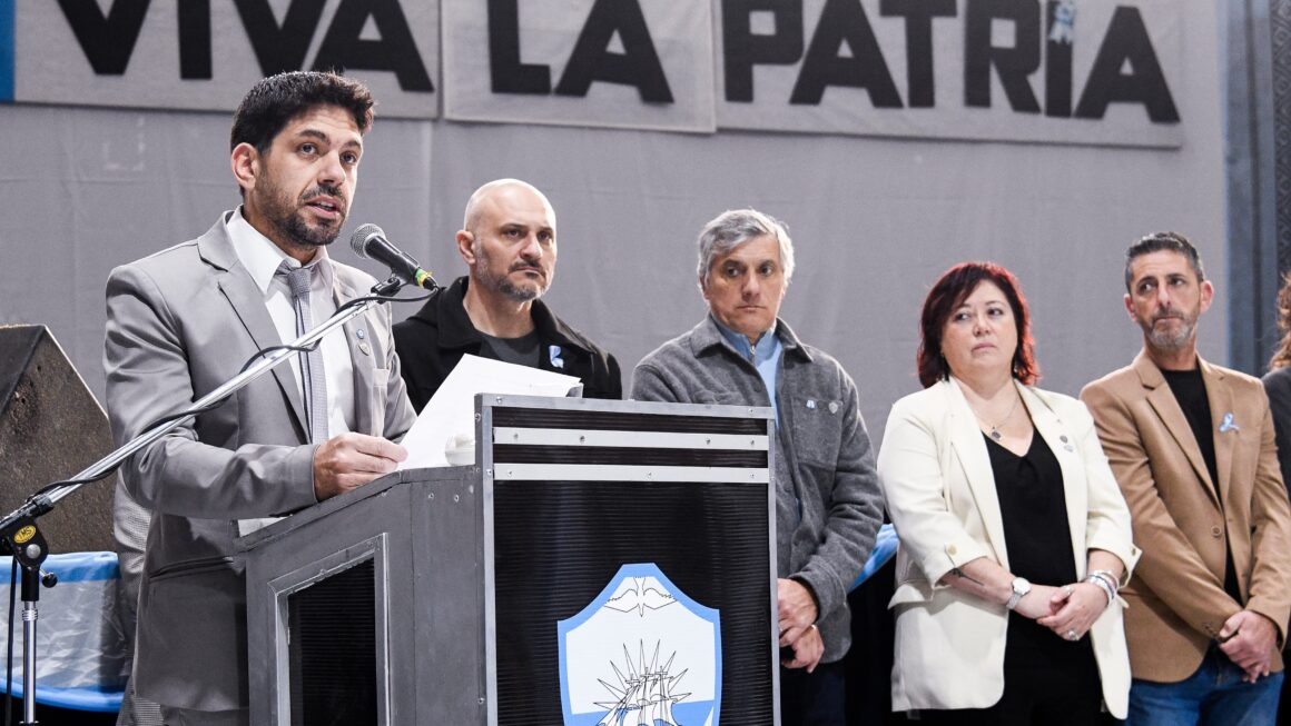 Puerto Madryn Conmemoró El 209º Aniversario De La Declaración De La Independencia