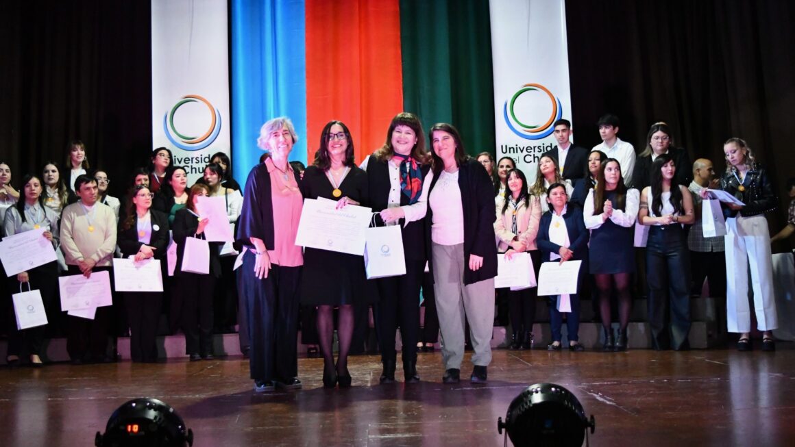 La Universidad del Chubut celebró una nueva Colación de Grados