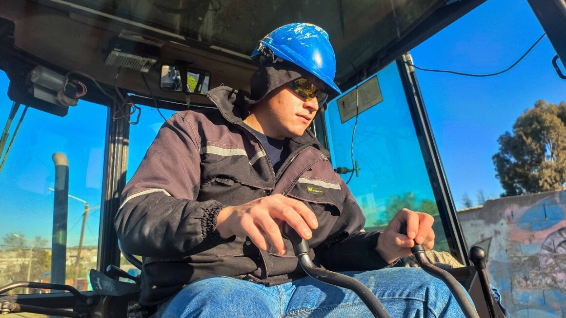 Comienza la construcción de una nueva cámara sobre el colector en la zona norte.