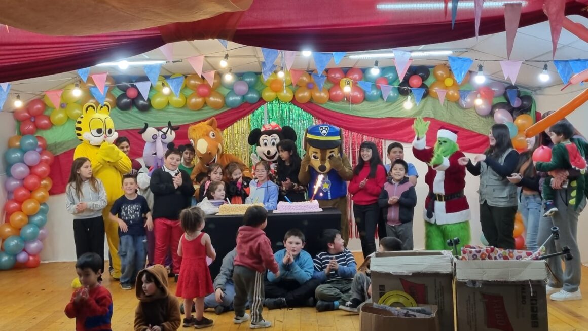 Provincia continúa recorriendo el interior con el Cine Móvil