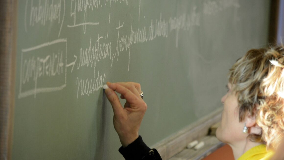 El Gobierno del Chubut realizó la convocatoria a Concursos de Titularización Docente en el Nivel Secundario