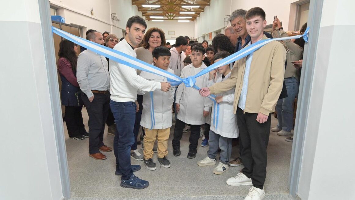 Torres inauguró la ampliación de la Escuela 139 de 28 de Julio y llamó a «seguir trabajando todos juntos por la educación»