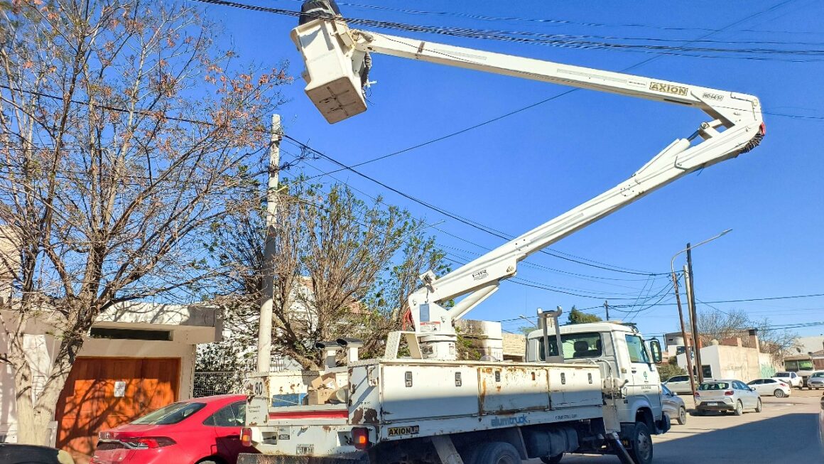 Nuevas redes y adecuaciones sobre el servicio de alumbrado en la zona céntrica.
