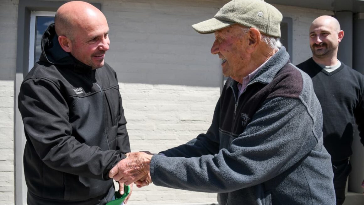Sastre Inauguró El Nuevo Espacio En El Que Funcionará El Circulo De Ajedrez Peones Del Sur