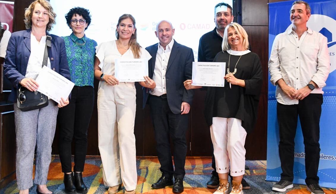 Sastre Entregó Los Certificados A Quienes Realizaron La Capacitación “Turismo 360°”