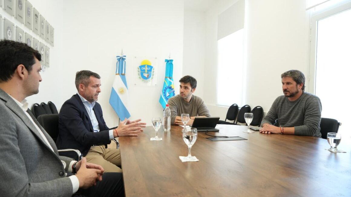 Torres anunció la primera inversión de la Zona Franca de Trelew