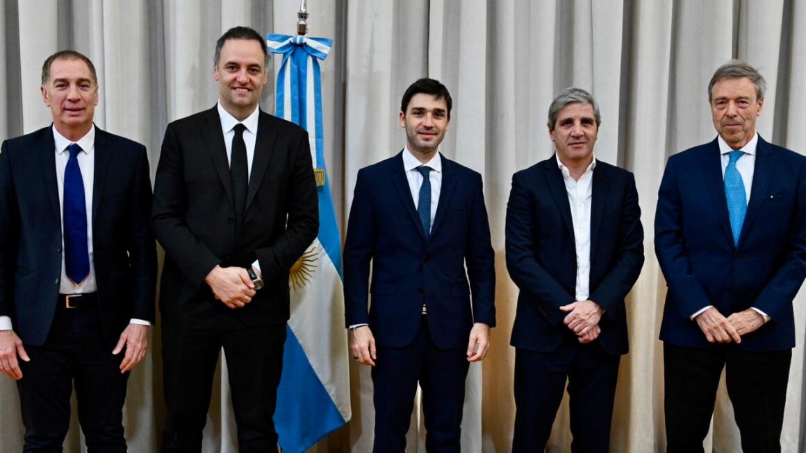 Torres junto a Nación firmó el acuerdo para la eliminación de las retenciones a la exportación de petróleo