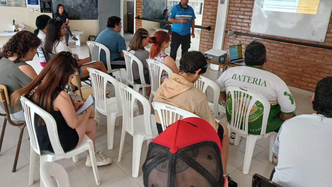 Realizan Charlas De Educación Vial En Los Barrios De La Ciudad