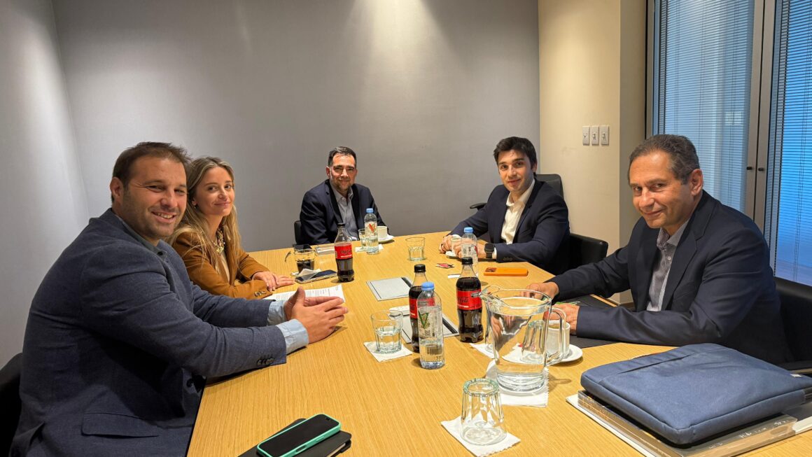 Torres destrabó la obra de modernización del aeropuerto de Esquel