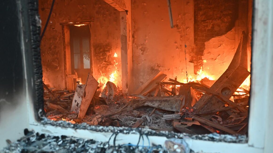 Torres destacó la detención de los responsables de incendiar la Casa de Gobierno: «En nuestra provincia el orden público y el respeto por la Ley no se negocian»