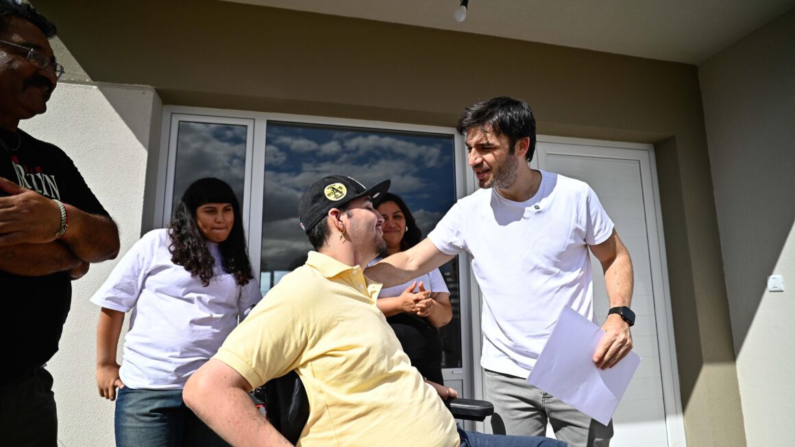 Torres ratificó las políticas de inclusión y accesibilidad en viviendas y aseguró que «hoy en Chubut hay un Estado presente»