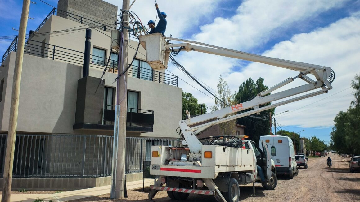 Reconfiguración de redes de baja tensión en la zona sur.