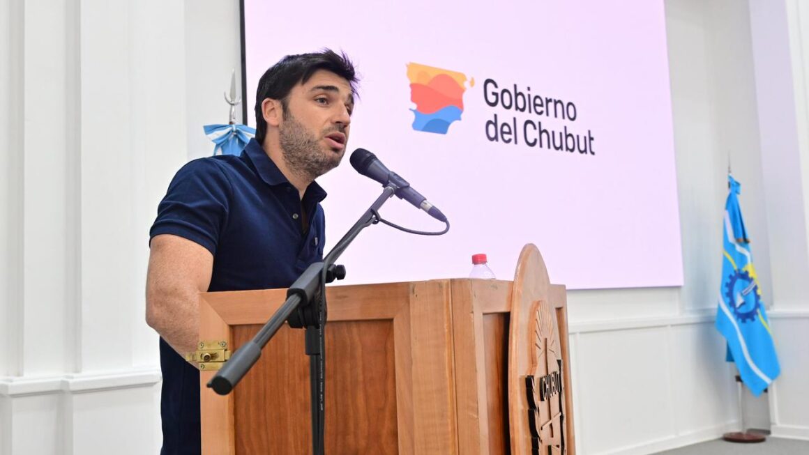Consenso Fiscal: Torres acordó con intendentes un pacto de responsabilidad y equilibrio fiscal y una baja progresiva de Ingresos Brutos