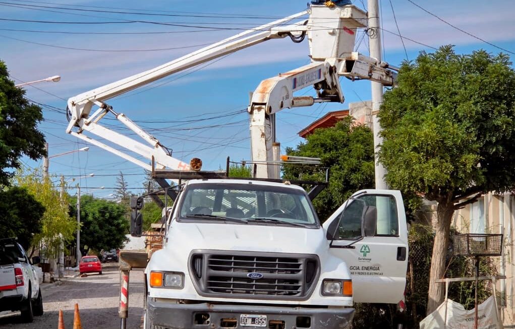 Tareas de inspección sobre columnas en la zona norte de la ciudad.