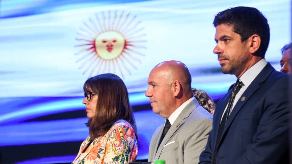 Apertura De Sesiones: Sastre Anunció El Proyecto De Unidad Ejecutora, La Construcción De Una Planta De Desalinización Y El Colector Cloacal Oeste