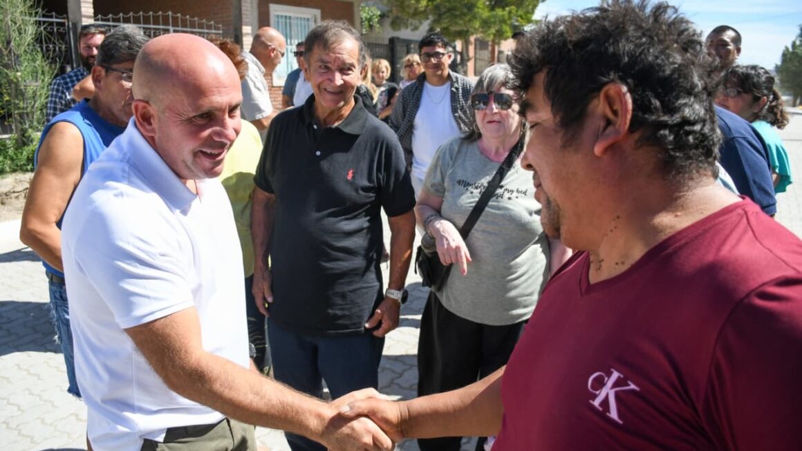 Sastre Sigue Inaugurando Calles De Adoquinado En Los Distintos Sectores De Puerto Madryn