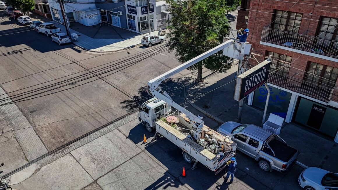 Plan de Modernización del Alumbrado: trabajos sobre calle Estivariz.