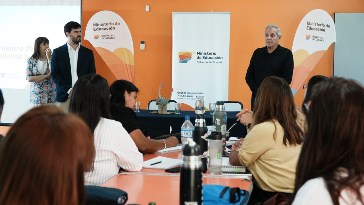 Playa Unión fue sede del Primer Encuentro de la Red de Escuelas Secundarias Innovadoras