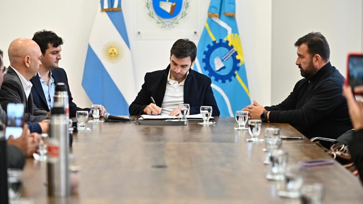 Provincia, sector privado y gremios avanzan en un acuerdo clave para fortalecer el empleo en la región