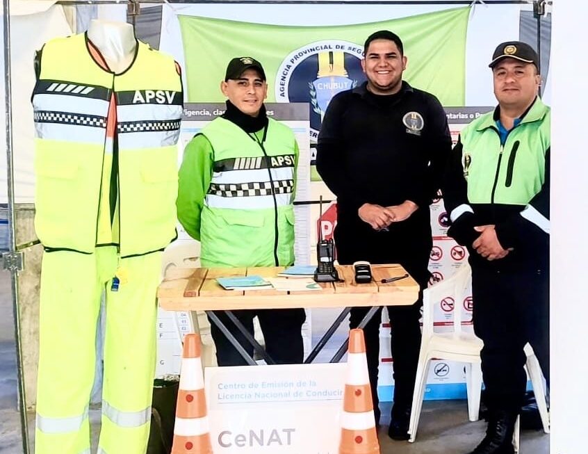 Seguridad Vial participó en jornada provincial de salud con un stand de concientización en Esquel