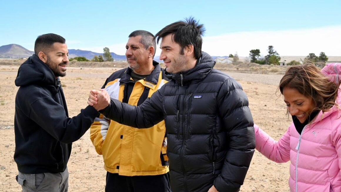 Provincia invertirá $500 millones para llevar servicios a 57 lotes destinados a viviendas de docentes y jubilados en Comodoro