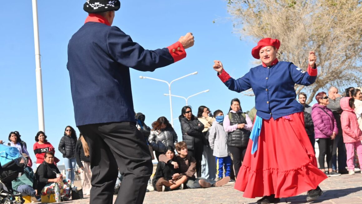 Puerto Madryn Celebra El Día De La Zamba Con Música Y Danza