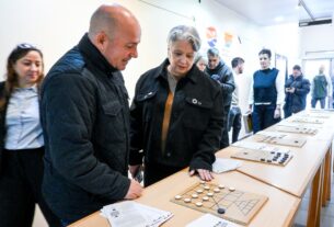Sastre Encabezó La Presentación Del Programa Provincial Pluricultural De Juegos De Mesa