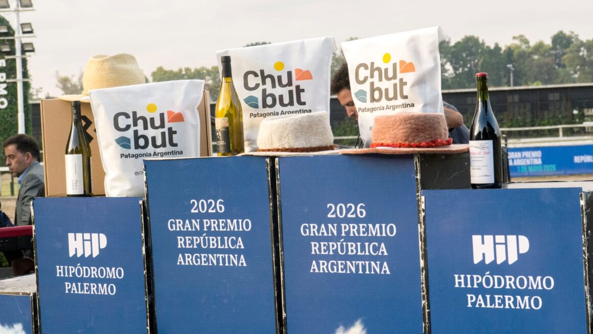 Chubut promocionó sus destinos en el Gran Premio de la República Argentina