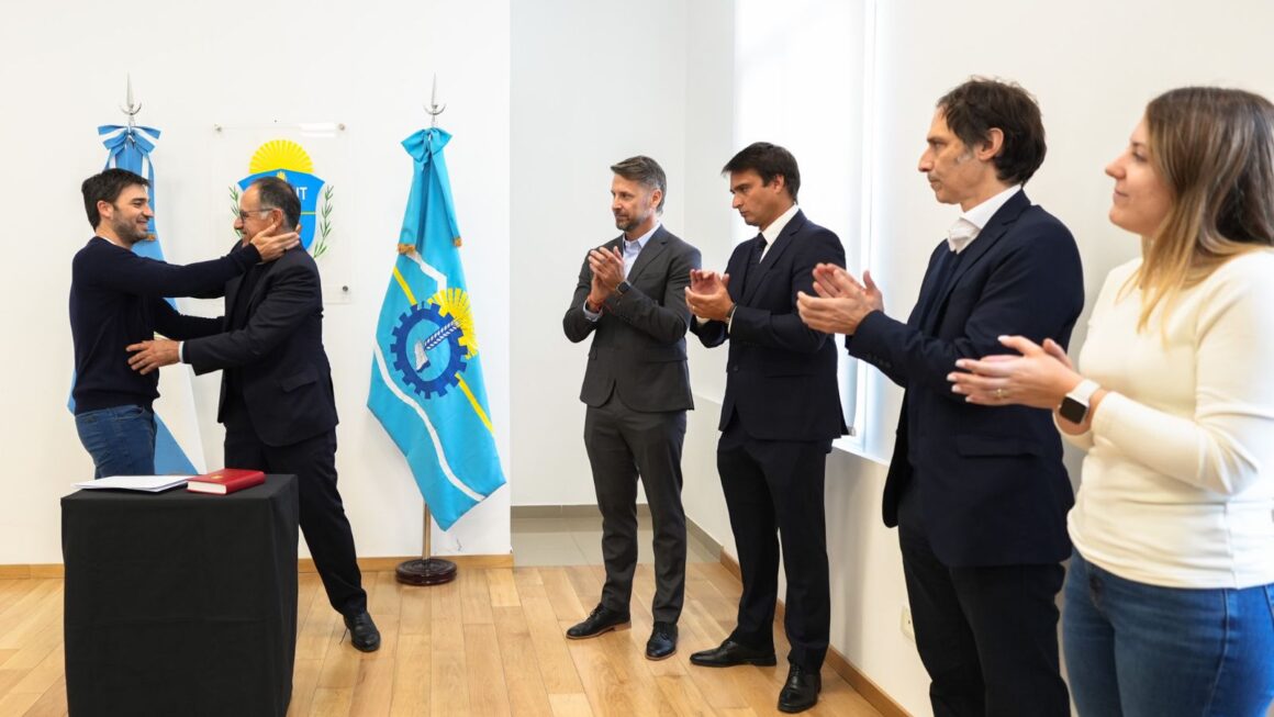 El Gobierno provincial oficializó cambios en el gabinete y puso en funciones a las nuevas autoridades