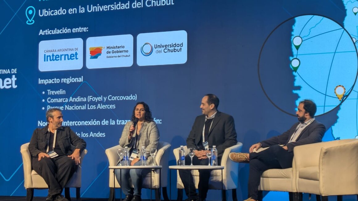 Chubut es reconocida por sus avances en conectividad en el evento más importante del ecosistema de internet en Argentina