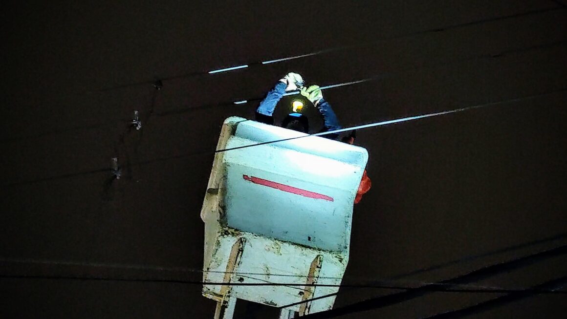 Corte imprevisto de energia afecta a sectores de las zonas centro y sur.