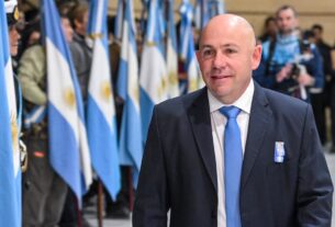 Sastre: «El 25 De Mayo Nos Invita A Trabajar Unidos Por Una Ciudad Con Más Desarrollo E Inclusión»