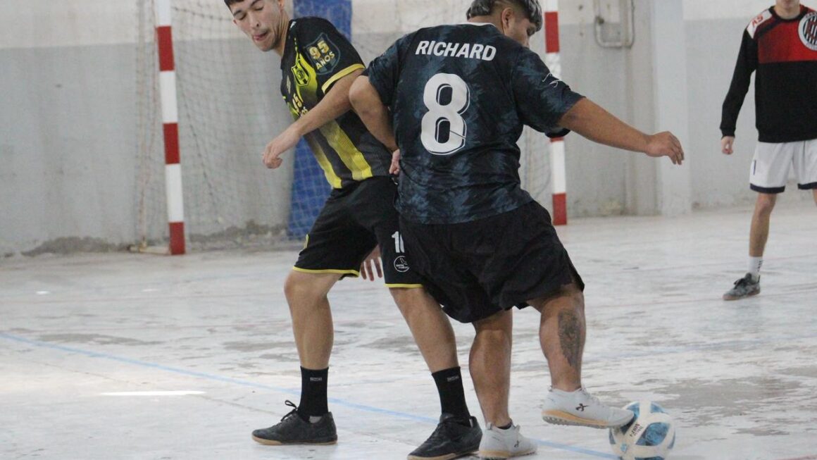 La Municipalidad Acompaña La Creación Del Club Fútbol Valorado