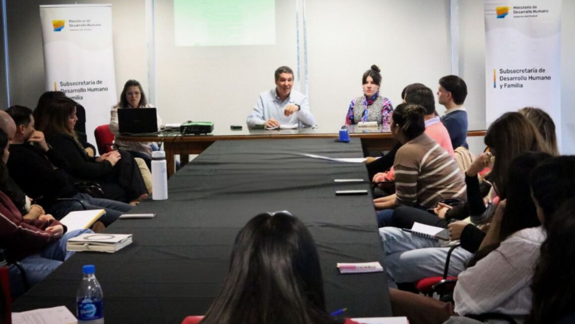 Provincia fortalece el trabajo territorial de acompañamiento y cuidado de la Niñez, la Adolescencia y la Familia