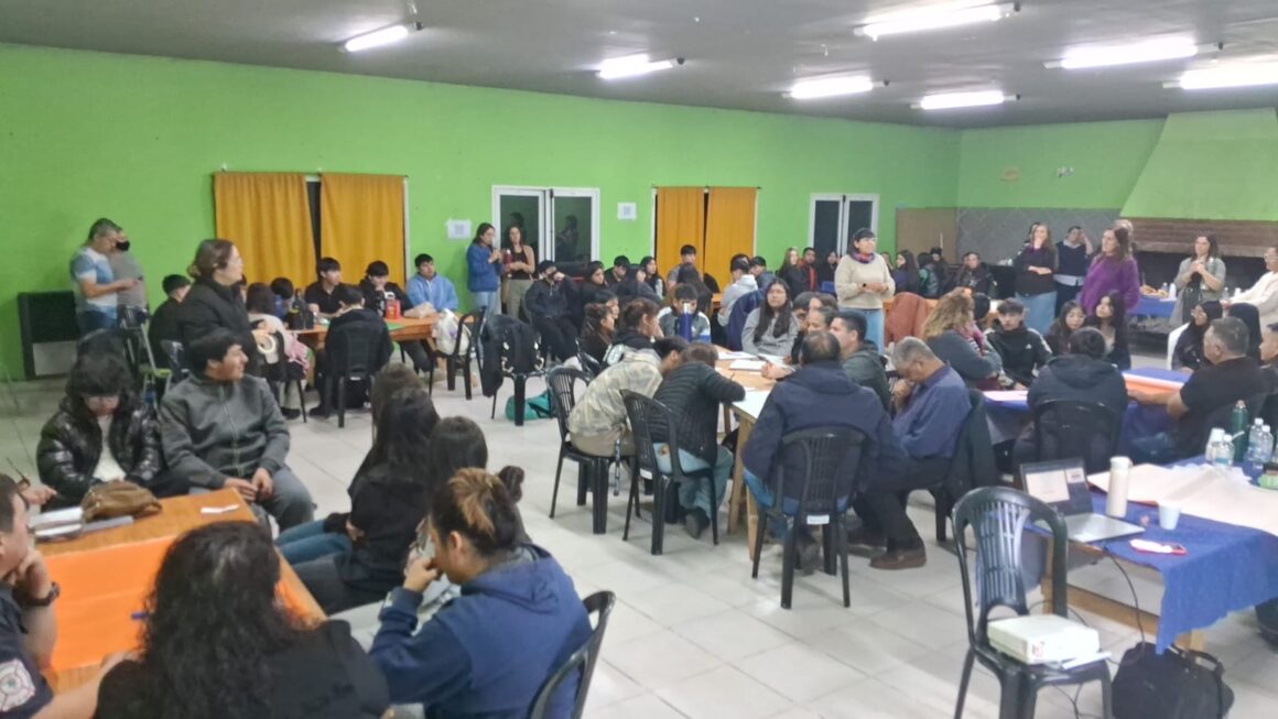 La Universidad del Chubut desarrolló en José de San Martín un taller participativo para fortalecer la Economía Social y Solidaria