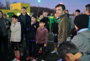 Torres destacó las obras de ampliación y puesta en valor del Club Defensores de la Ribera con una importante inversión provincial