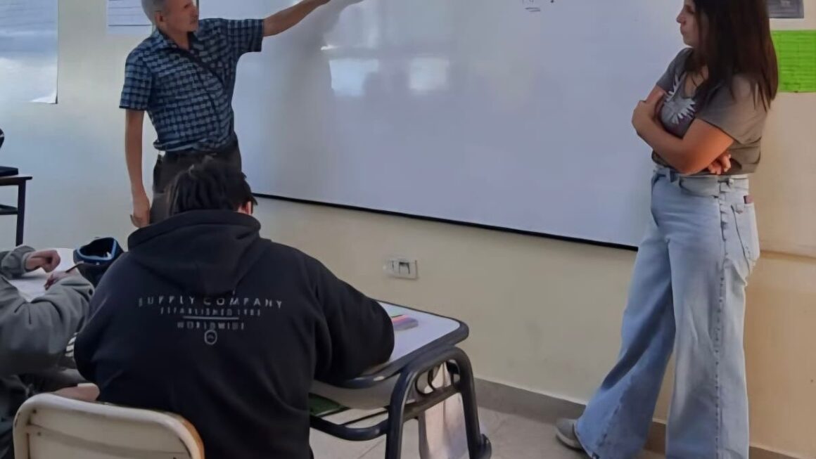 Continúa El Ciclo De Talleres “Límites Que Cuidan: El Valor Del No” En Escuelas Secundarias
