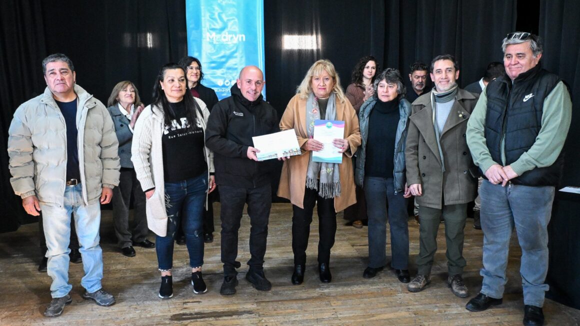 Sastre Encabezó La Proclamación De Las Nuevas Autoridades De Distintas Asociaciones Vecinales