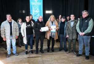 Sastre Encabezó La Proclamación De Las Nuevas Autoridades De Distintas Asociaciones Vecinales